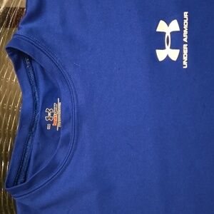 Under Armour heat gear men's dryfit shirt size SM